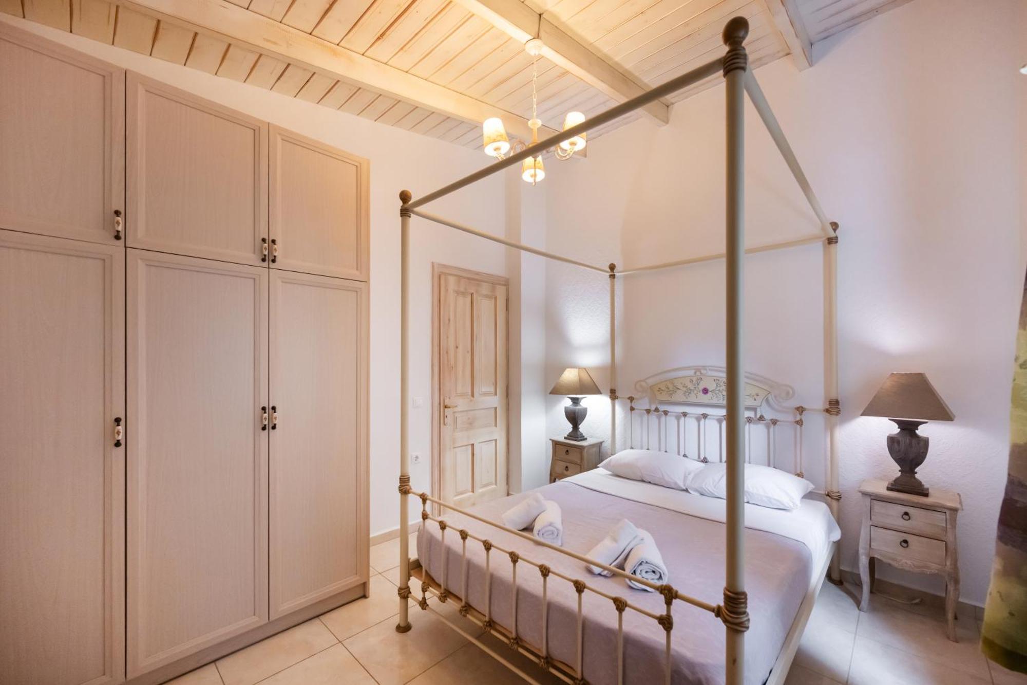 Two-Bedroom Apartment,1589564898:JPEG